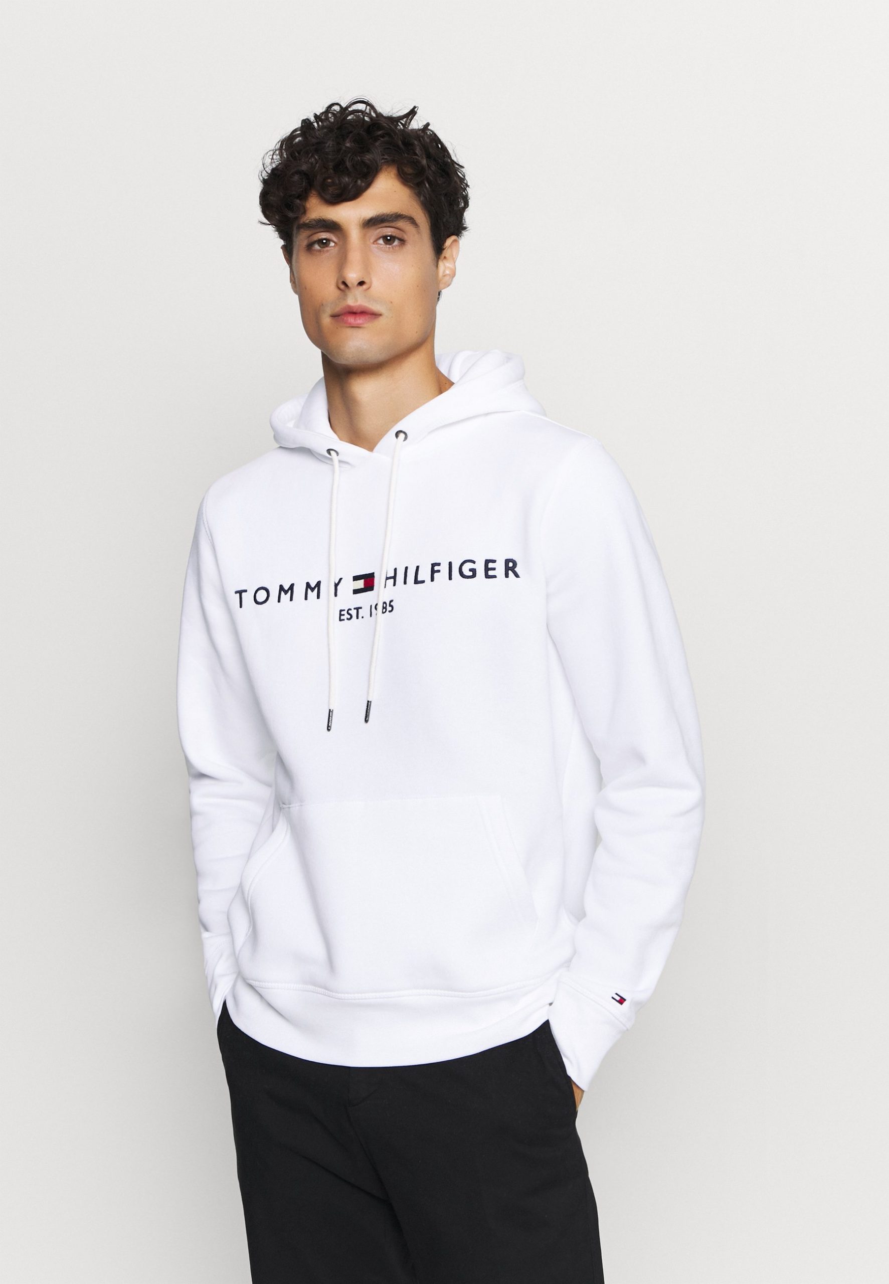 sudaderas-tommy-587roe-1.jpg